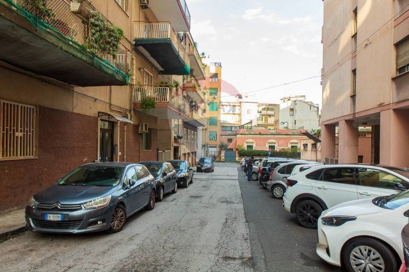 Zakelijk onroerend goed in Catanië