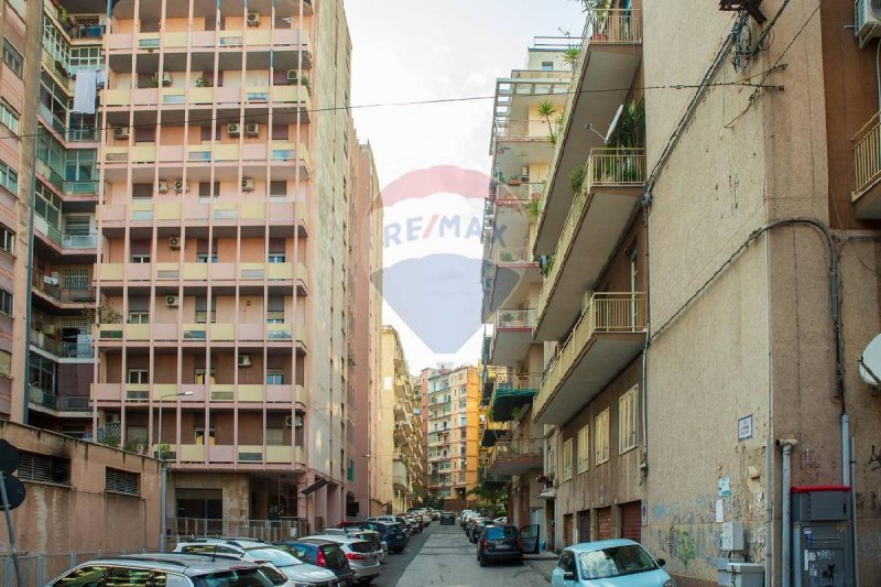 Zakelijk onroerend goed in Catanië