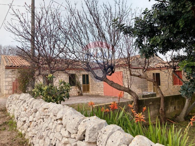Doppelhaushälfte in Modica
