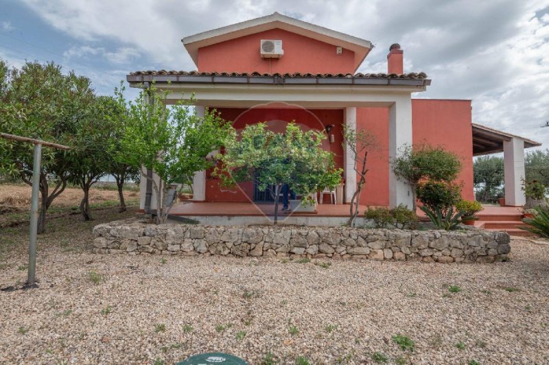Villa en Canicattini Bagni