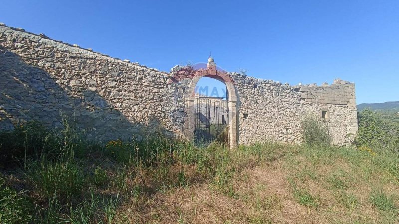 Huis op het platteland in Chiaramonte Gulfi
