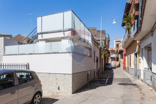 Apartamento en Aci Sant'Antonio