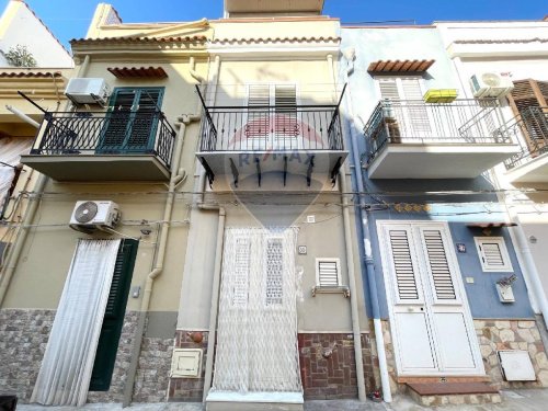 Vrijstaande woning in Terrasini