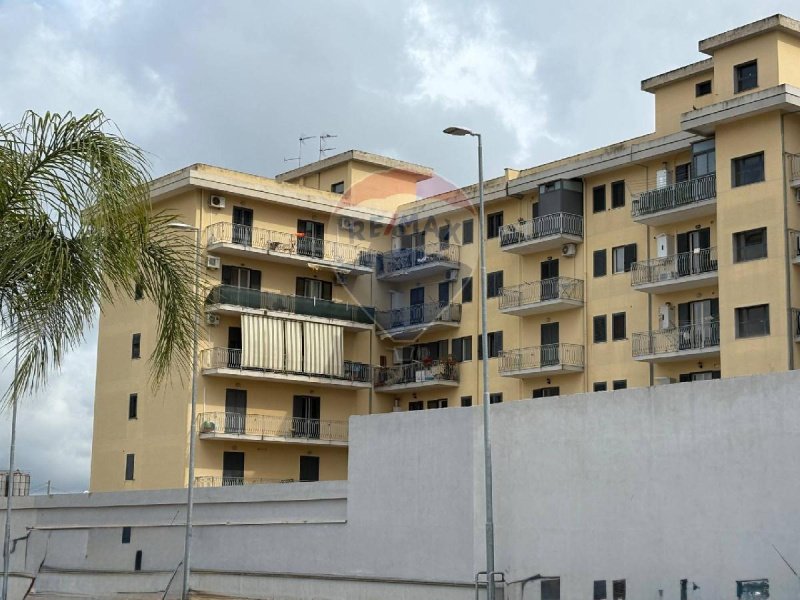 Apartamento em Floridia