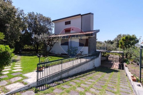 Moradia em Mascalucia