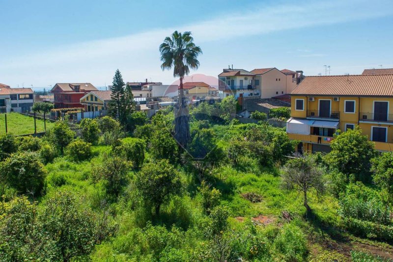 Terreno para construção em Fiumefreddo di Sicilia