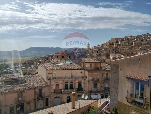 Apartamento em Caltagirone