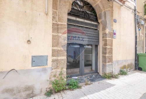 Immobile commerciale a Caltagirone