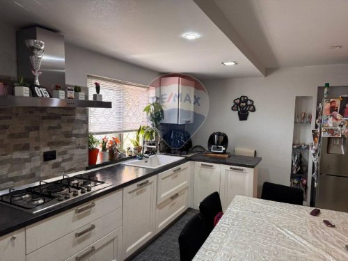 Особняк из двух квартир в Катания