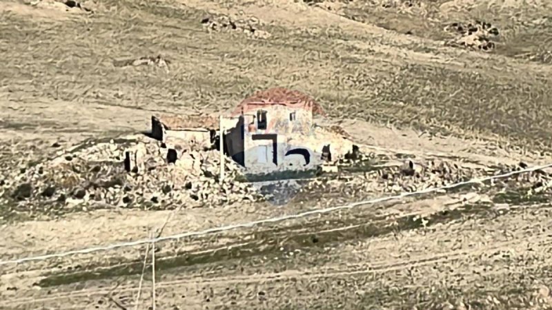 Сельскохозяйственный участок в Чентурипе