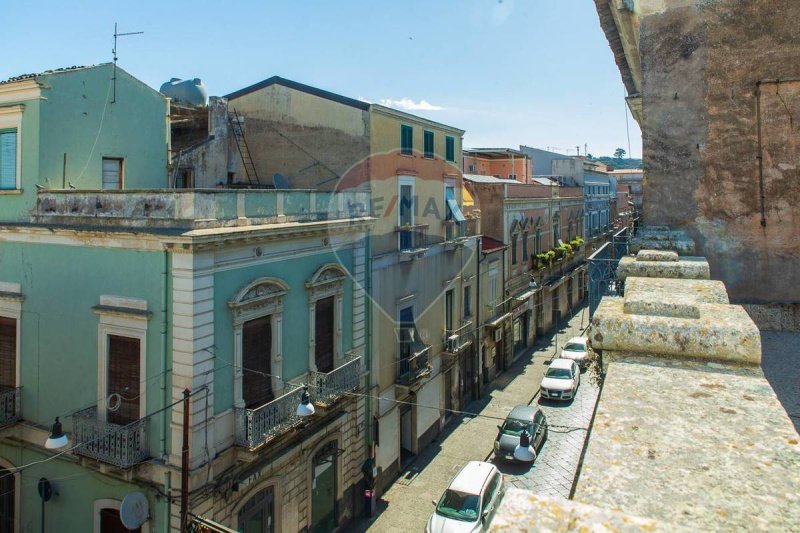 Casa independente em Biancavilla