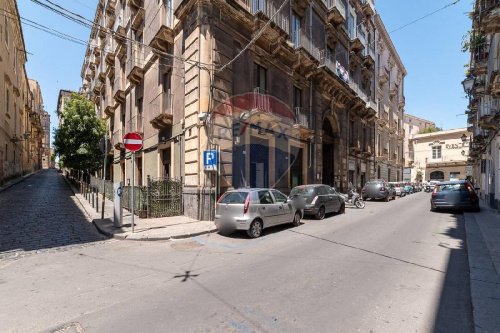 Immobile commerciale a Catania