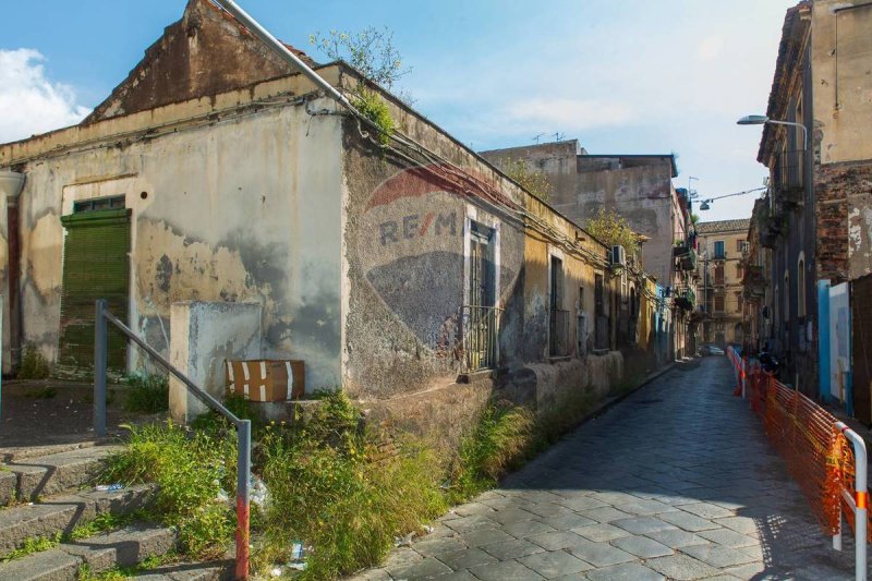 Casa indipendente a Catania