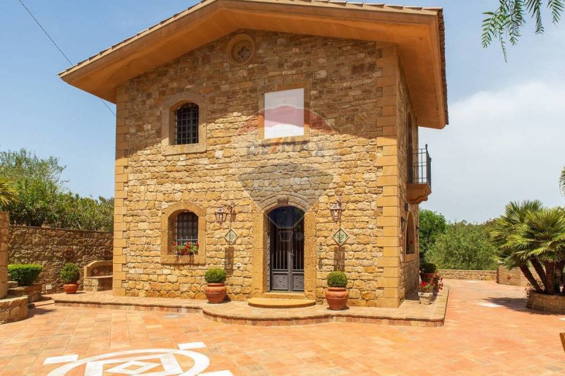 皮亚扎-阿尔梅里纳别墅