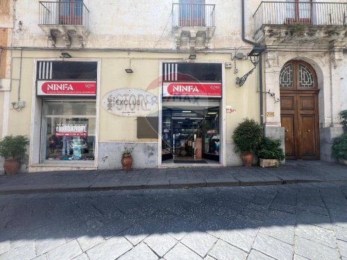 Commercial property in Giarre