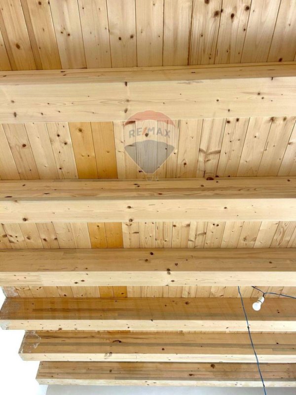 帕拉佐洛-阿克雷德乡间房屋