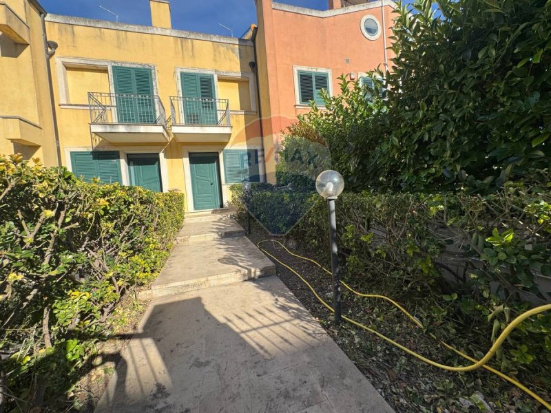 Casa adosada en Pachino