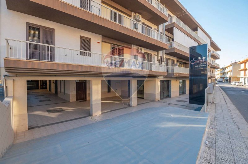 Inmueble comercial en Comiso