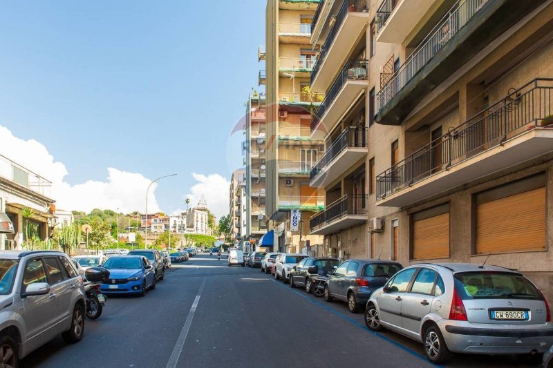 Zakelijk onroerend goed in Catanië