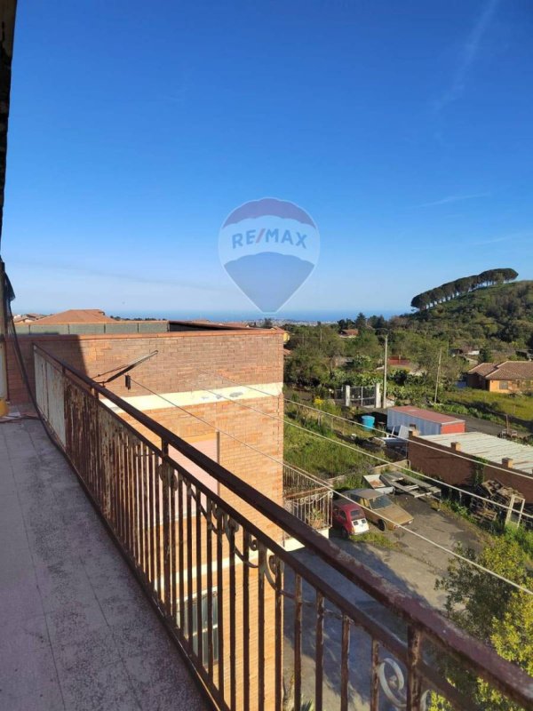 Takvåning i Nicolosi