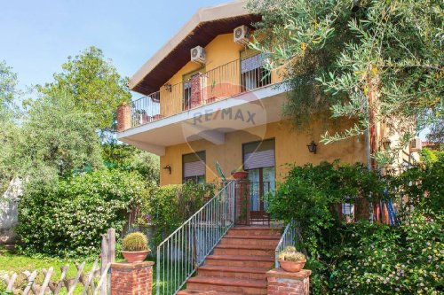 Villa in Tremestieri Etneo