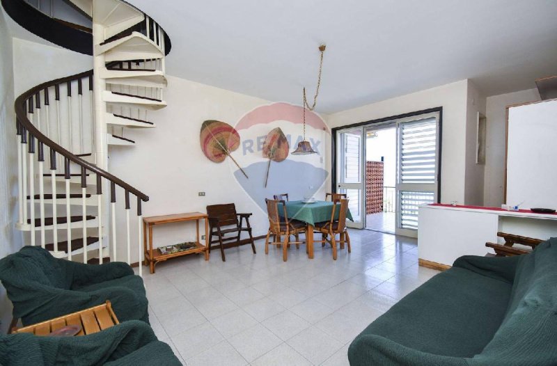 阿奇雷亚莱公寓