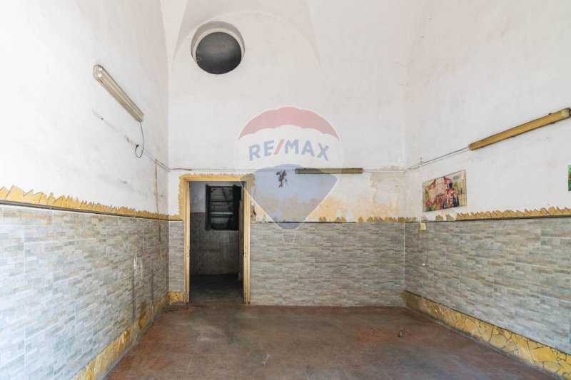 Half-vrijstaande woning in Catanië