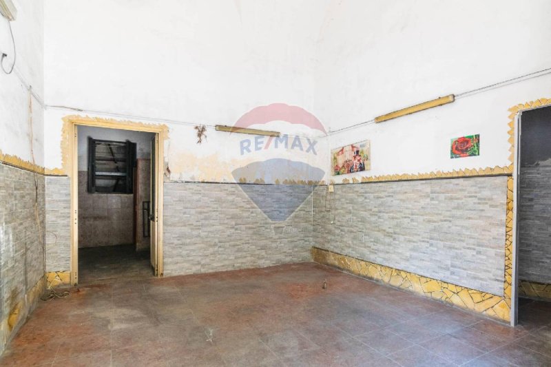 Half-vrijstaande woning in Catanië