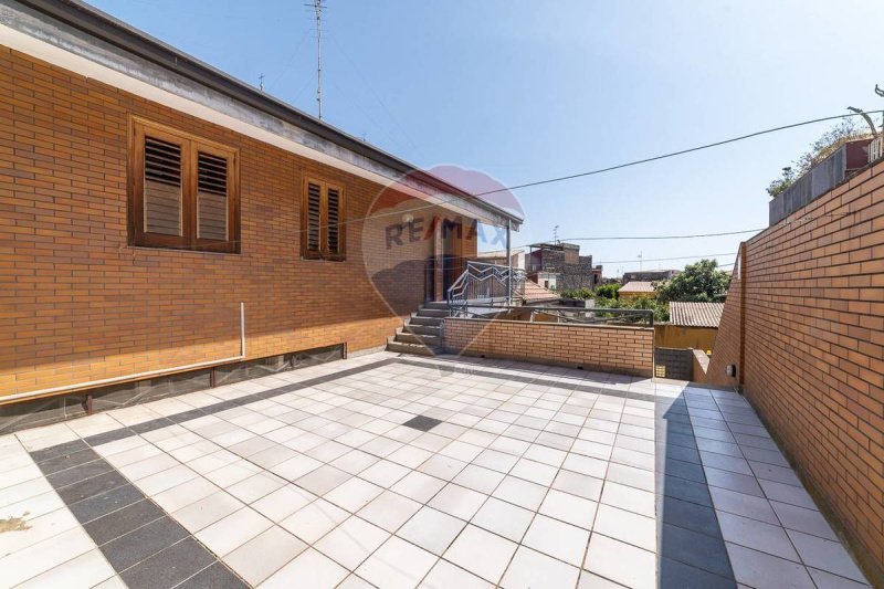 Lägenhet i Aci Catena