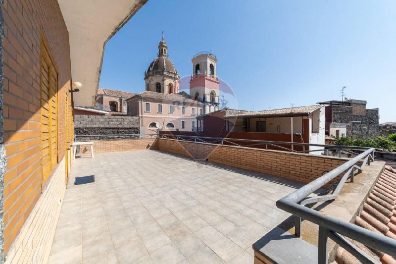 Apartment in Aci Catena