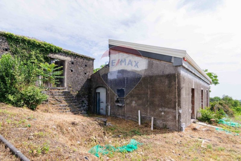 Byggtomt i Santa Venerina