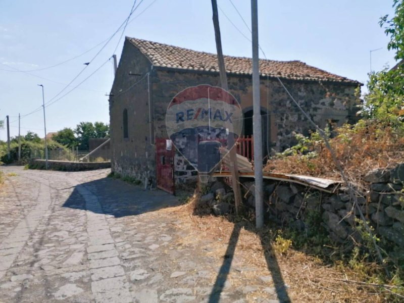 Casa indipendente a Aci Catena