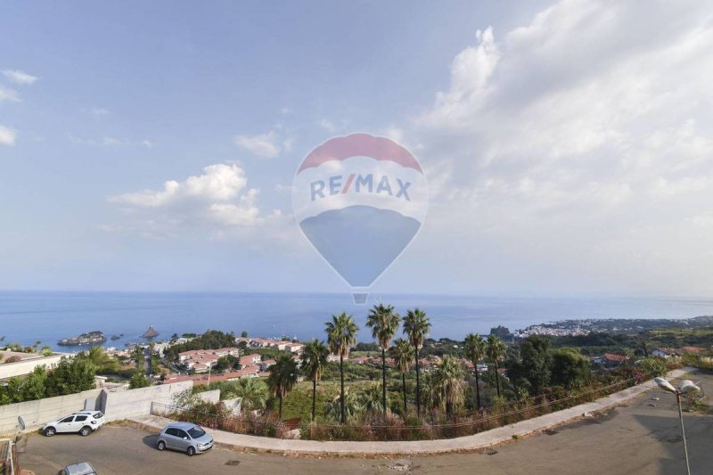 Квартира в Ачи-Катена