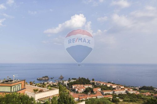 Квартира в Ачи-Катена