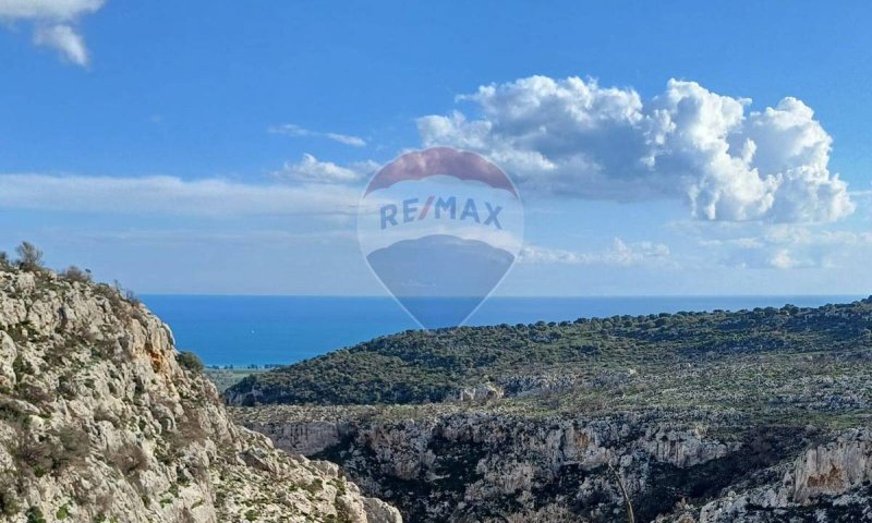 Terrain agricole à Noto