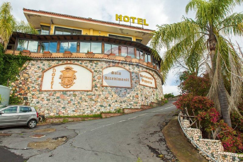 Hotell i Zafferana Etnea