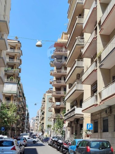 Kommersiell byggnad i Catania