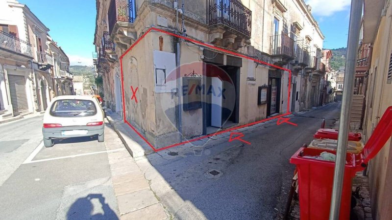 Local commercial à Chiaramonte Gulfi