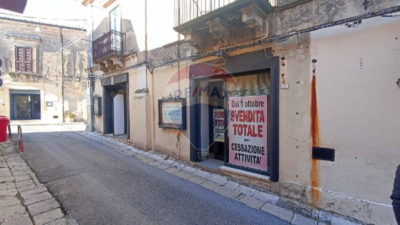 Inmueble comercial en Chiaramonte Gulfi