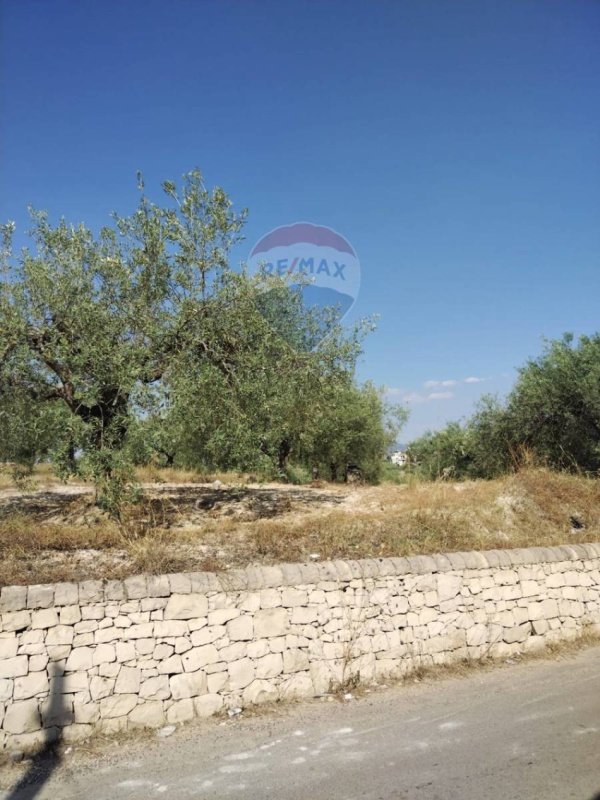 Byggtomt i Mazzarrone