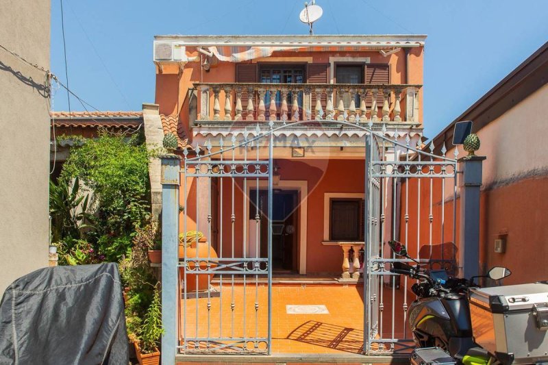 Casa geminada em Trecastagni