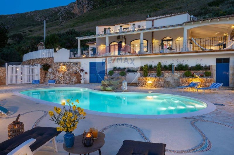 Villa in Castellammare del Golfo