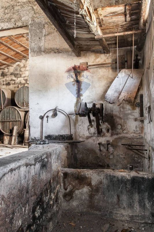 Local commercial à Partinico