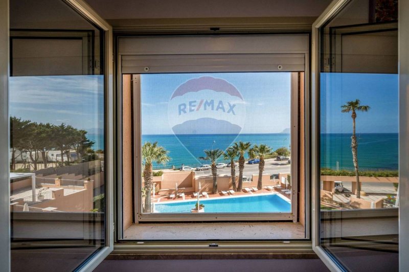 Особняк в Кастелламмаре-дель-Гольфо