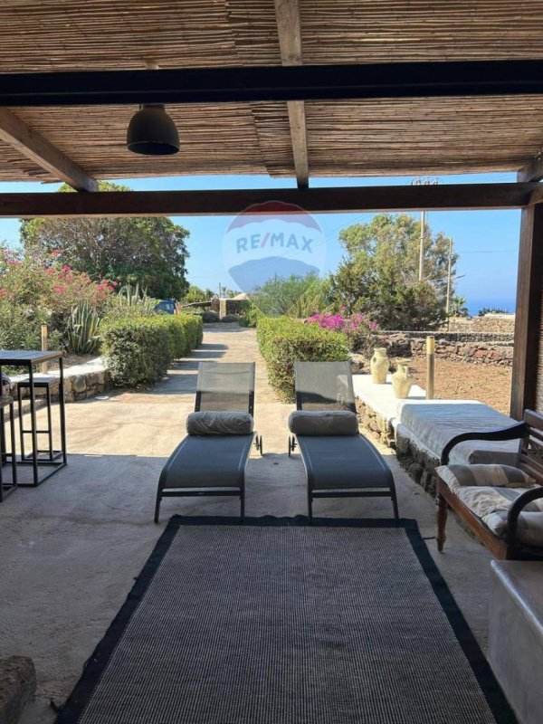 Appartamento a Pantelleria