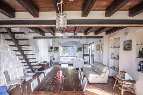 Villa in Licodia Eubea