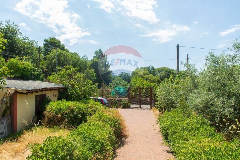 Vrijstaande woning in Trecastagni