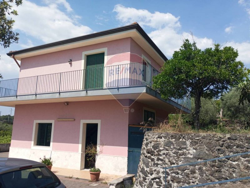 Villa en Santa Venerina