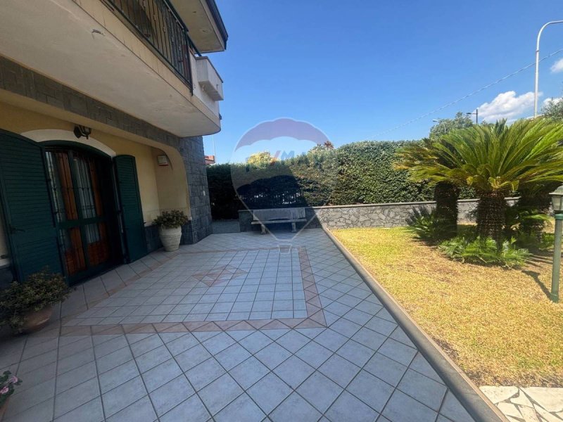 Maison jumelée à Aci Sant'Antonio