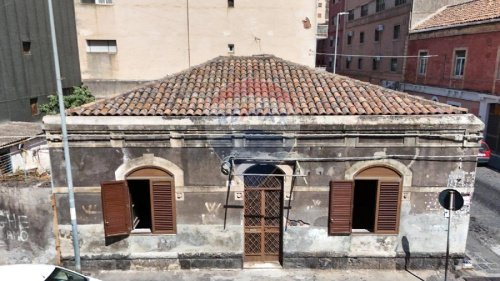 卡塔尼亞独栋房屋